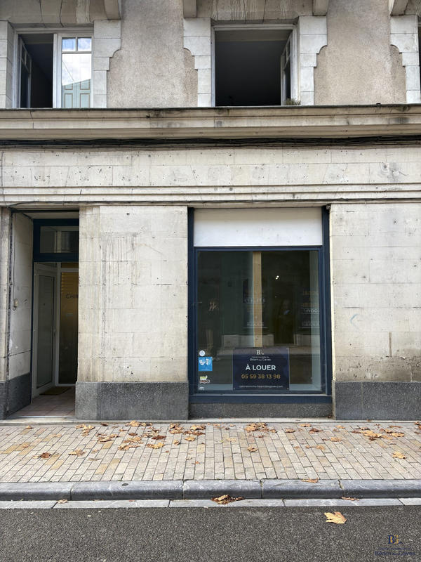 Local d'activités - 30 m² - 2 pièces