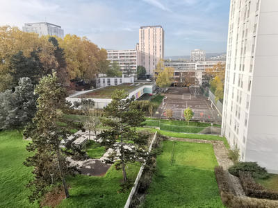 Appartement - 80 m² - 4 pièces