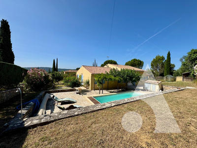 Maison - 247 m² - 7 pièces