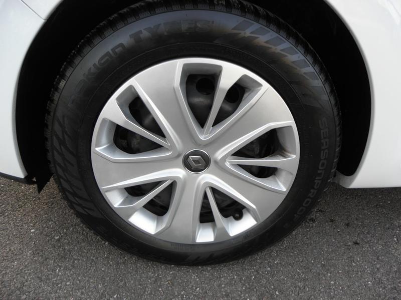 Renault Clio 1.2 75 Ch Limited - 4 Cv