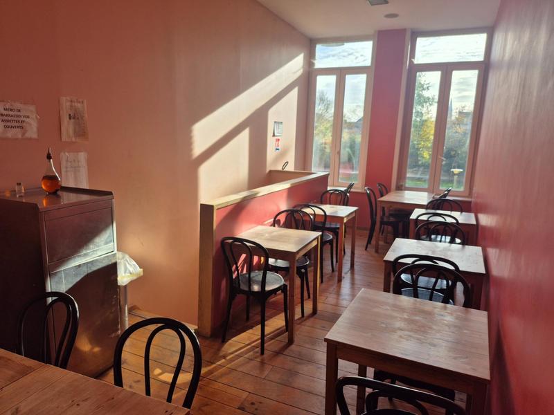 Local commercial - 100 m² - 3 pièces