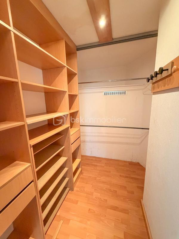 Appartement - 81 m² - 3 pièces