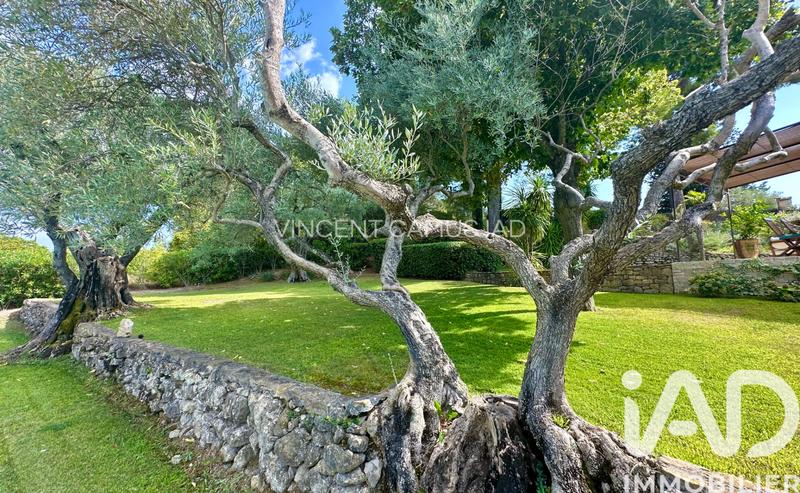 Maison - 177 m² - 7 pièces