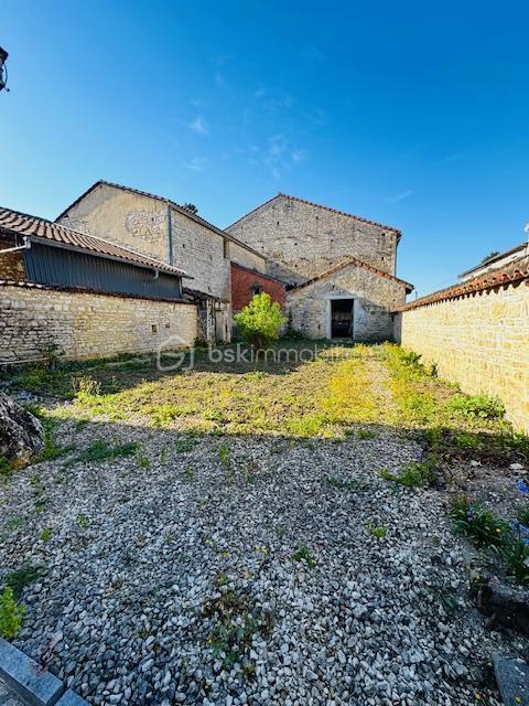 Maison en pierre - 118 m² - 6 pièces