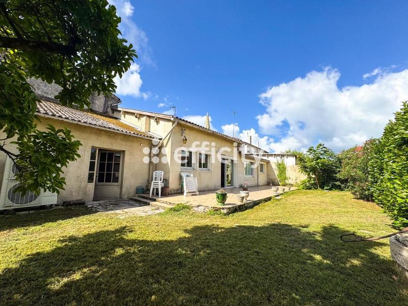 Maison - 280 m² - 7 pièces