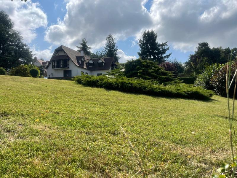 Maison - 200 m² - 7 pièces