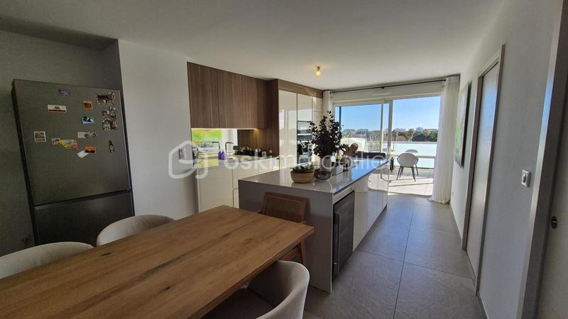 Appartement - 122 m² - 5 pièces