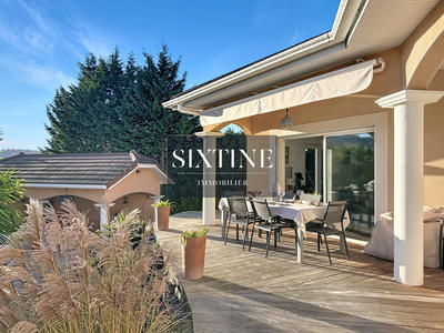 Maison - 193 m² - 8 pièces