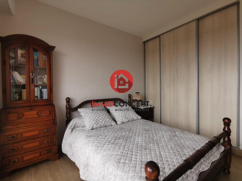 Appartement - 80 m² - 4 pièces