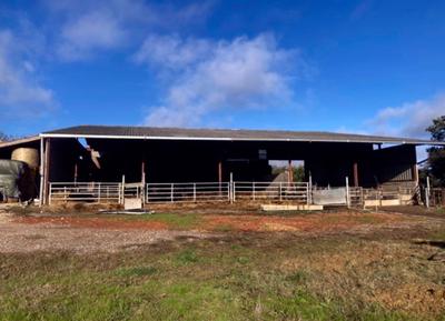 Propriété - 100 m² - 5 pièces