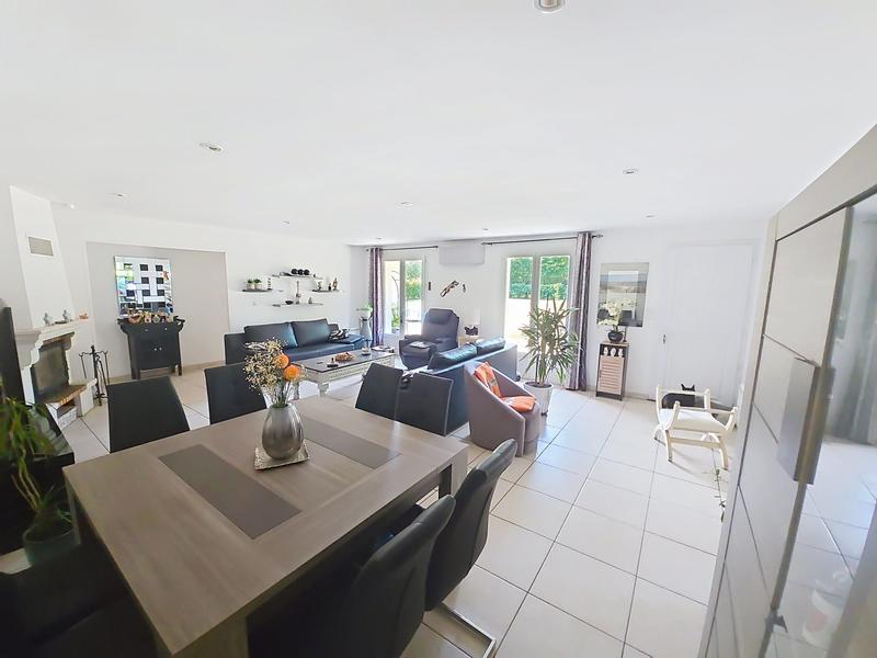 Maison - 147 m² - 6 pièces