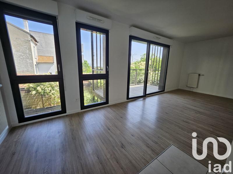 Appartement - 94 m² - 5 pièces
