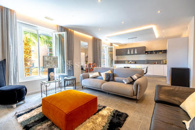 Appartement - 90 m² - 3 pièces