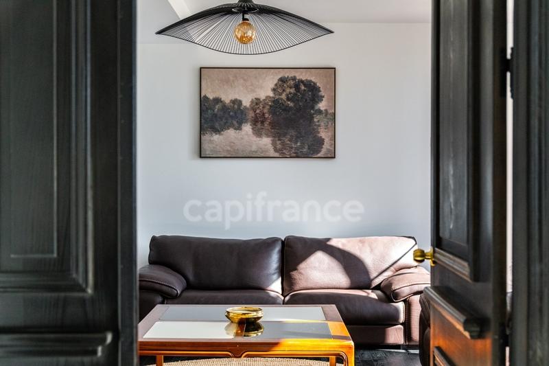 Propriété - 362 m² - 10 pièces