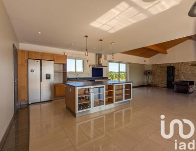 Maison - 160 m² - 6 pièces