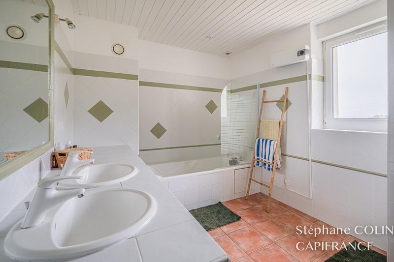 Maison - 170 m² - 6 pièces