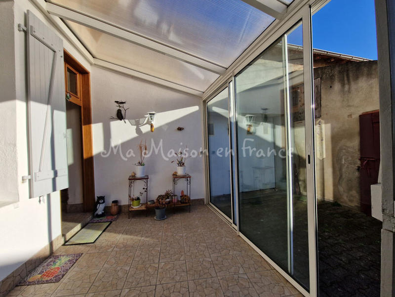 Maison - 240 m² - 11 pièces