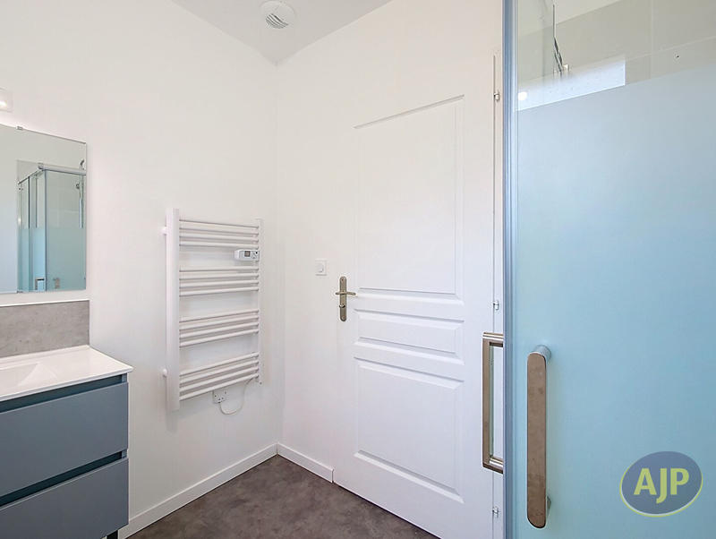 Maison - 104 m² - 6 pièces