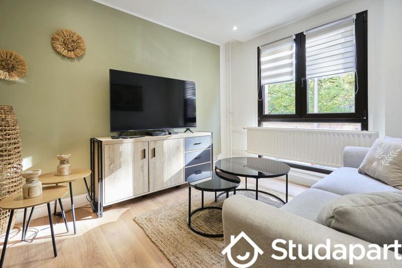 Chambre - 13 m² - 1 pièce