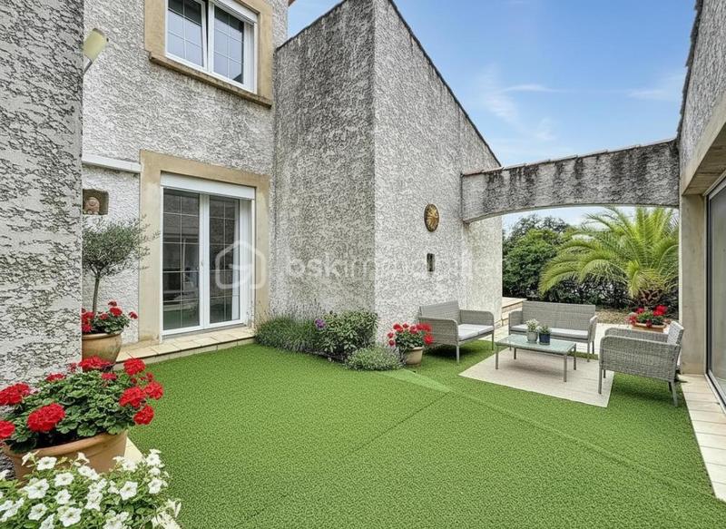 Villa - 210 m² - 6 pièces