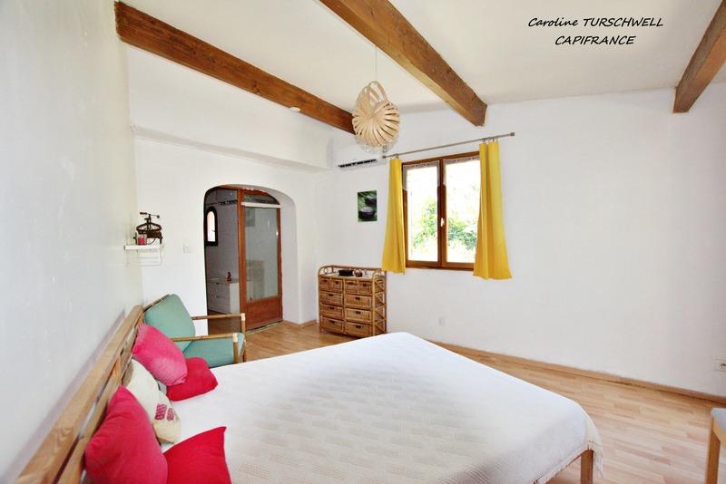 Maison - 273 m² - 9 pièces