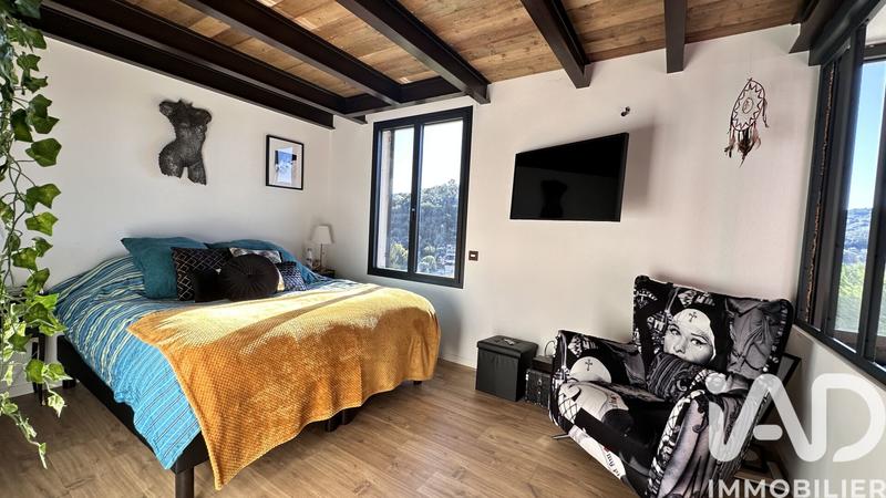 Maison de maîtres - 250 m² - 5 pièces