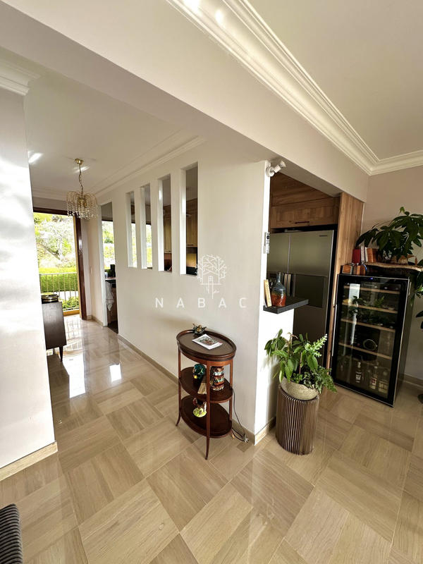 Appartement - 92 m² - 4 pièces