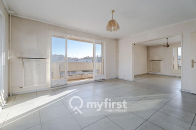 Appartement - 83 m² - 4 pièces