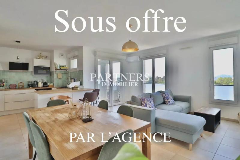 Appartement - 82 m² - 4 pièces