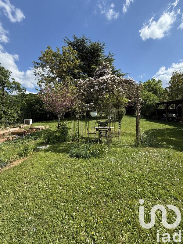 Maison - 211 m² - 8 pièces