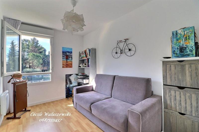 Appartement - 77 m² - 3 pièces