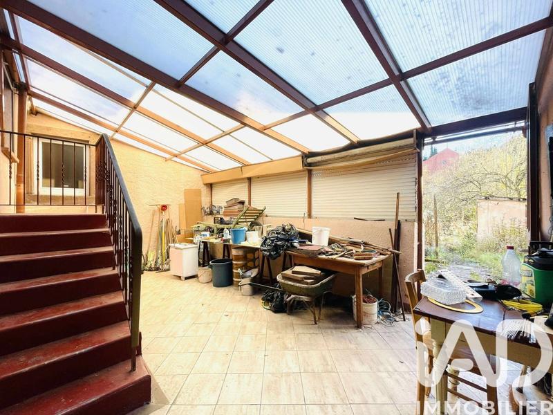 Maison - 143 m² - 9 pièces