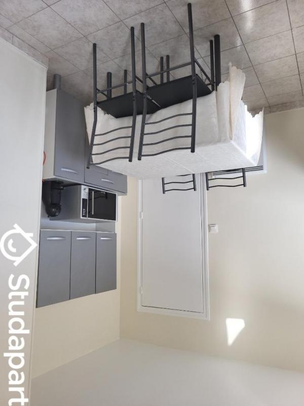 Chambre - 9 m² - 1 pièce