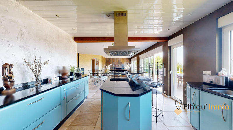 Maison - 132 m² - 6 pièces