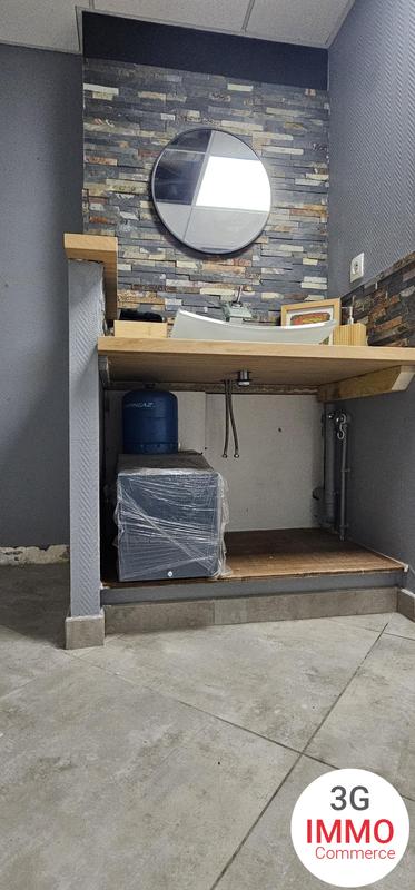 Fonds de commerce - Local commercial - 94 m²
