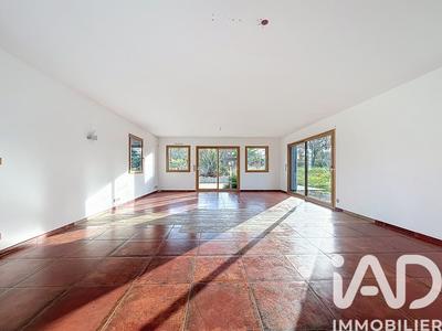 Maison - 174 m² - 6 pièces