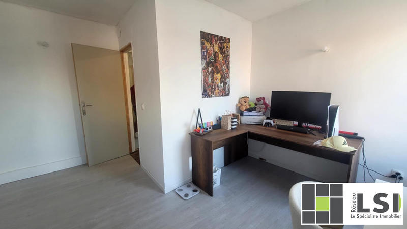 Maison - 97 m² - 7 pièces