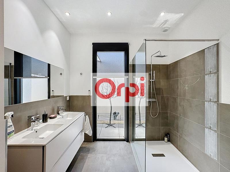 Penthouse - 157 m² - 4 pièces