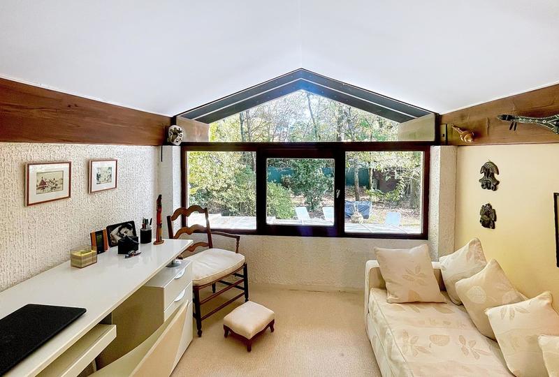 Maison - 183 m² - 7 pièces