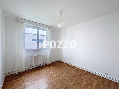 Maison - 96 m² - 4 pièces