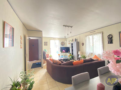 Maison - 101 m² - 5 pièces