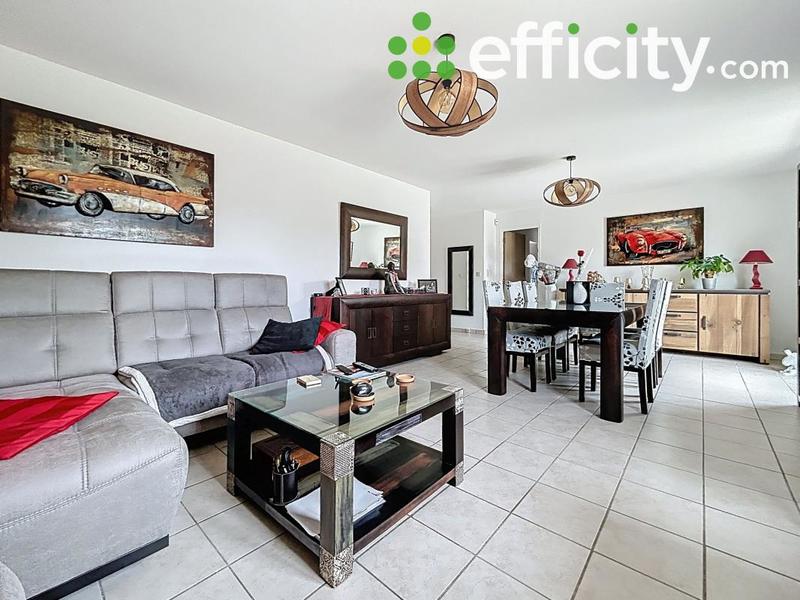 Maison - 104 m² - 4 pièces