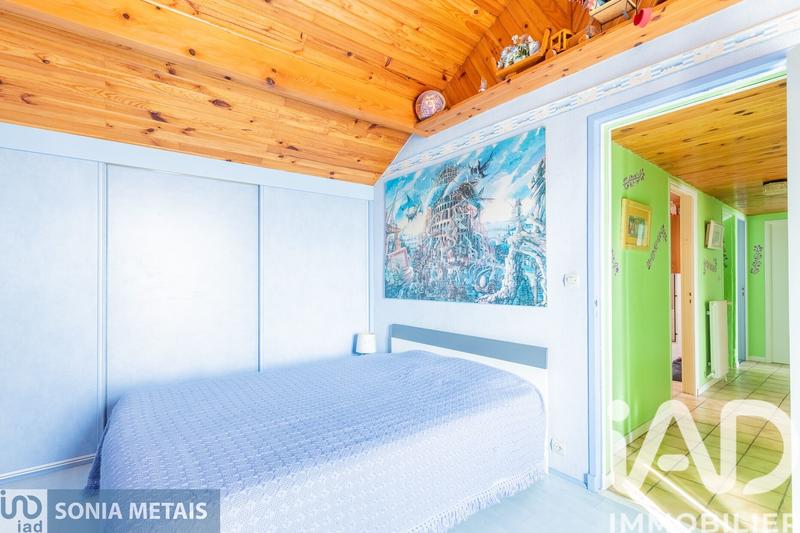 Maison - 186 m² - 7 pièces