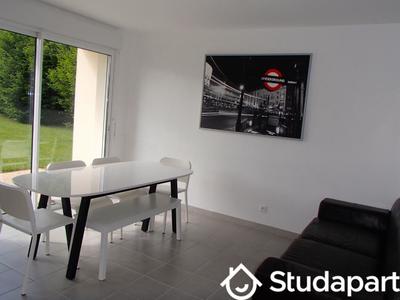 Chambre - 12 m² - 1 pièce