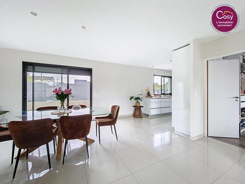 Maison - 136 m² - 6 pièces