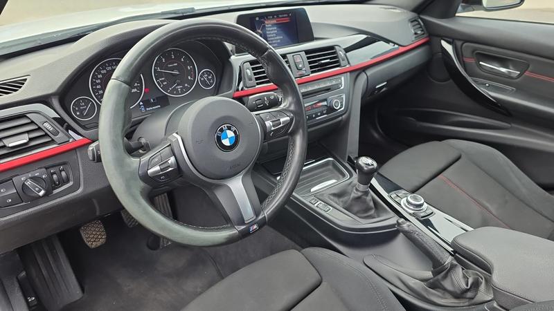 Bmw Série 3 Touring F31 xDrive 318d 143 Sport