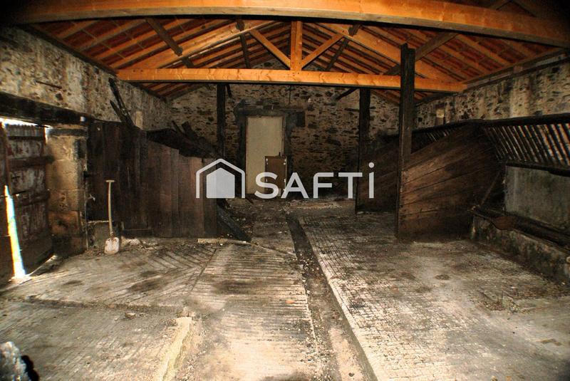 Maison - 250 m² - 4 pièces