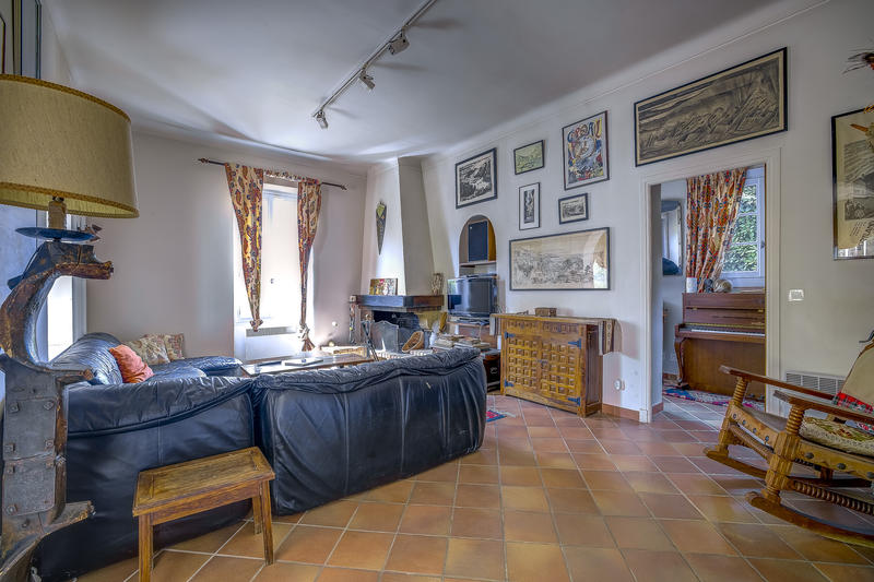 Maison - 200 m² - 7 pièces