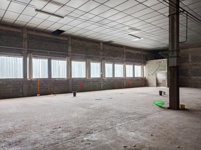 Entrepôt - 950 m² - 7 pièces