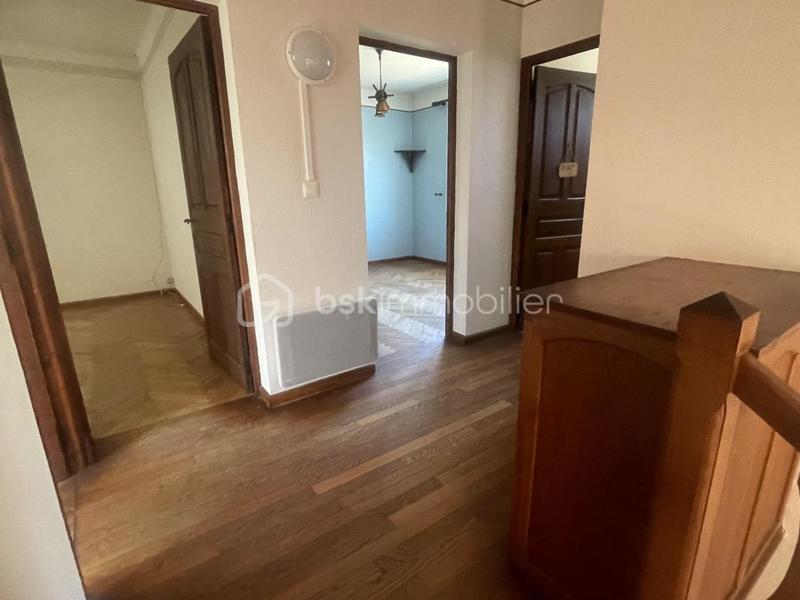 Maison traditionnelle - 120 m² - 6 pièces